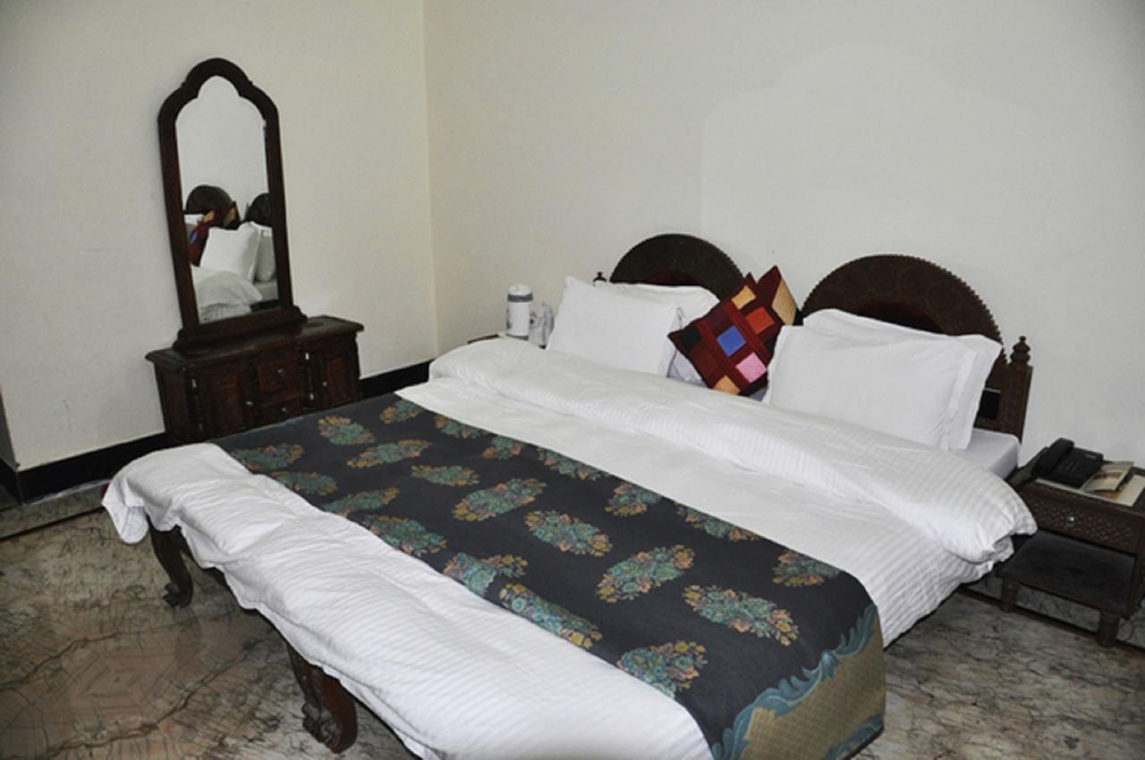 Hotel Padmini Chittorgarh Luaran gambar